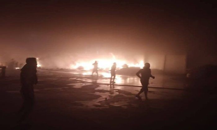 اندلاع حريق بمحطة بطاطس في البحيرة والحماية المدنية تحاول السيطرة اندلاع حريق بمحطة بطاطس في البحيرة والحماية المدنية تحاول السيطرة