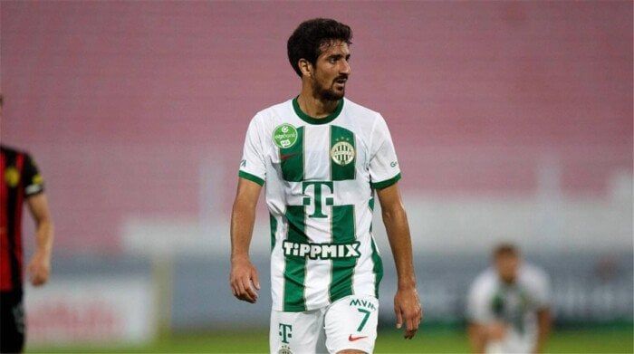 نجم الأهلي الجديد.. فرينكفاروزي يعلن رحيل محمد علي بن رمضان رسميًا نجم الأهلي الجديد.. فرينكفاروزي يعلن رحيل محمد علي بن رمضان رسميًا