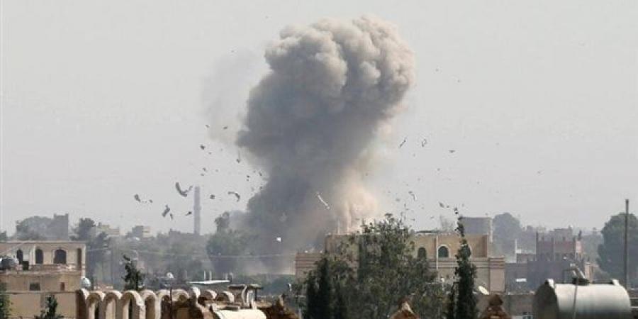 إعلام
      حوثى:
      غارة
      أمريكية
      على
      مديرية
      الحوك
      بمحافظة
      الحديدة
