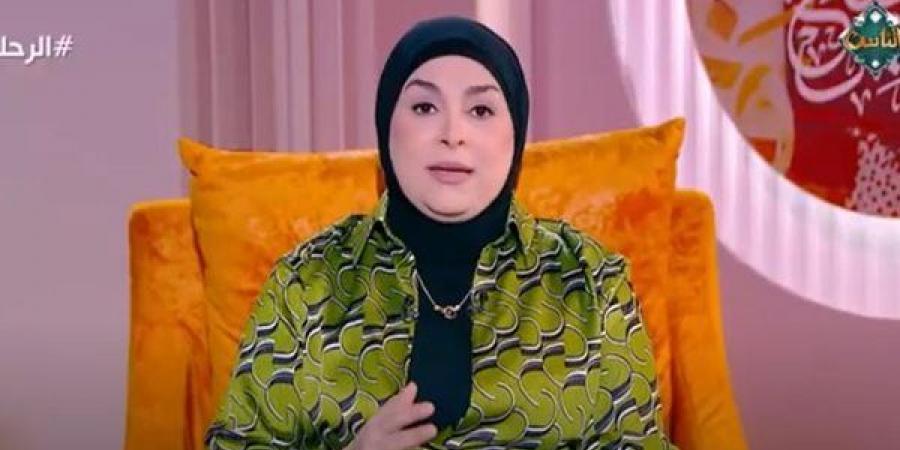 كيف
      نتخطى
      قلق
      وارتباك
      سنة
      أولى
      زواج؟..
      الدكتورة
      سماح
      عبد
      الفتاح
      تجيب