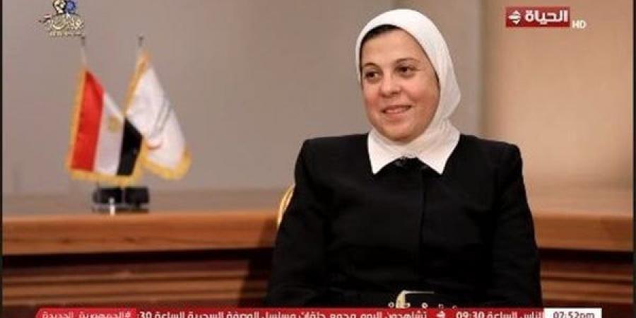 الهلال
      الأحمر
      المصرى:
      مستمرون
      فى
      تقديم
      الدعم
      للأشقاء
      فى
      السودان