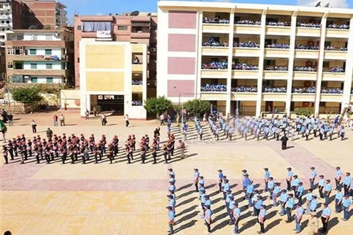 شروط التقديم في مدرسة مبارك كول ودرجة القبول فيها بعد الإعدادية 2022