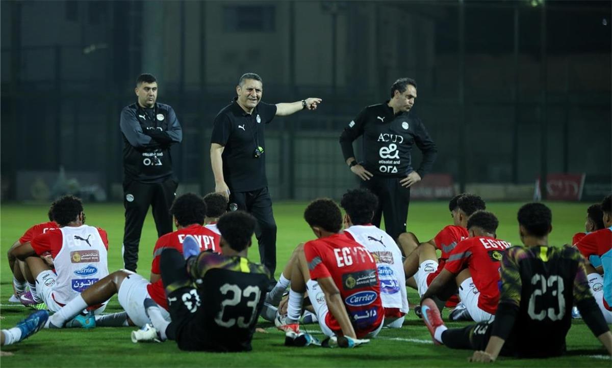 «مواجهة مثيرة لمنتخب مصر 2009 ضد اليابان في مباراة ودية»