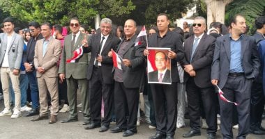 «حشود انتخابية في مصر الجديدة تبرز دعم المواطنين للرئيس السيسي»