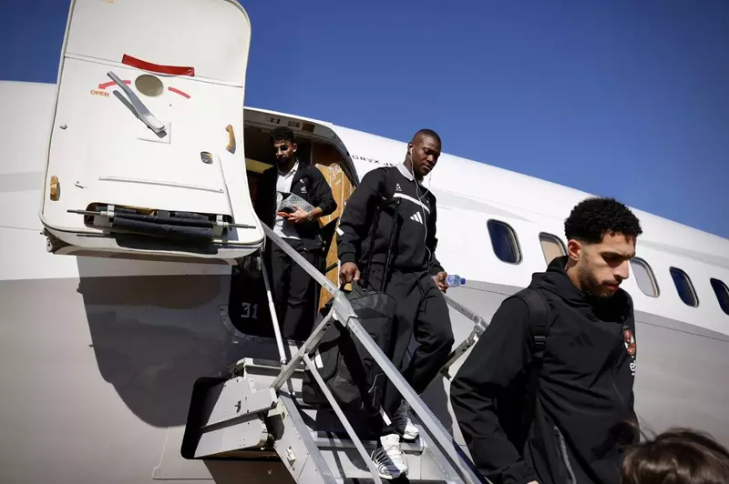 «تاريخ جديد ينتظر الأهلي في المغرب» بعثة الفريق تصل استعدادًا لمواجهة الجيش الملكي