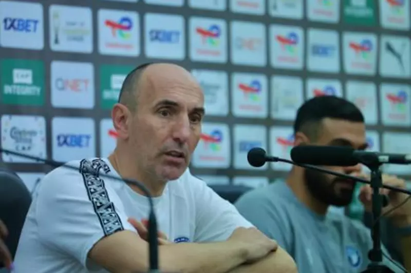 «بطل أفريقيا على أرض الملعب» بيراميدز يخوض جميع مبارياته بلقب البطل