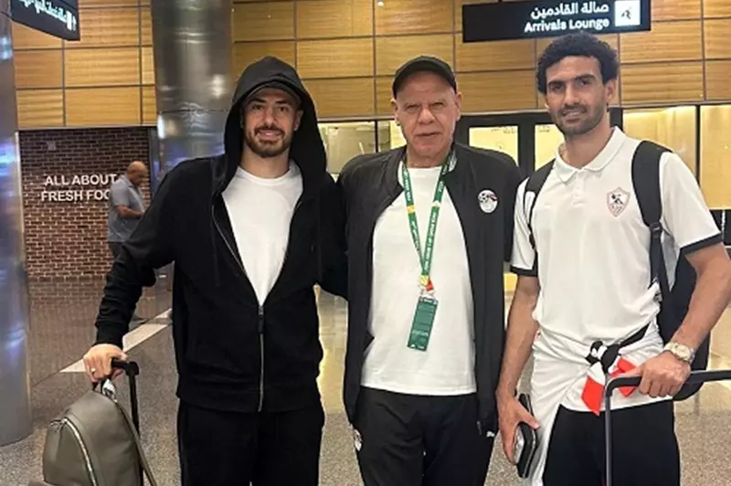 «النجمان عواد والونش يصلان إلى معسكر قطر استعدادًا للانضمام لمنتخب مصر»