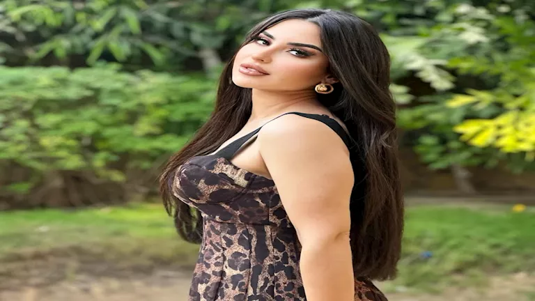 «صور جديدة لزوجة محمد عواد بإطلالة التايجر تتصدر تعليقات الجمهور»