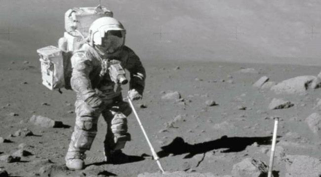 «اكتشاف مذهل في صخرة قمرية قديمة يدهش العلماء»