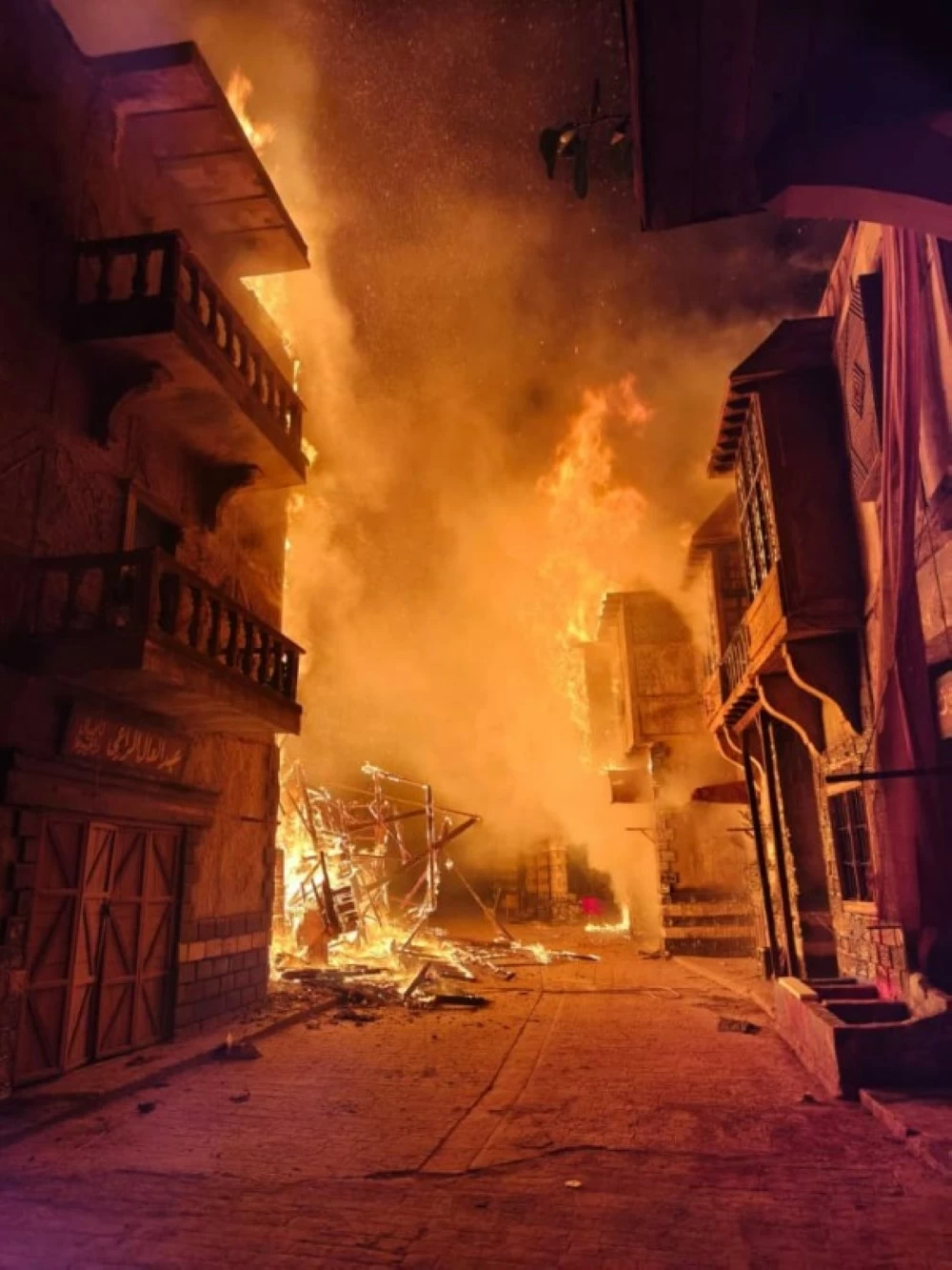 «حرائق متعمدة تُدمّر لوكيشن النويلاتي بالكامل»