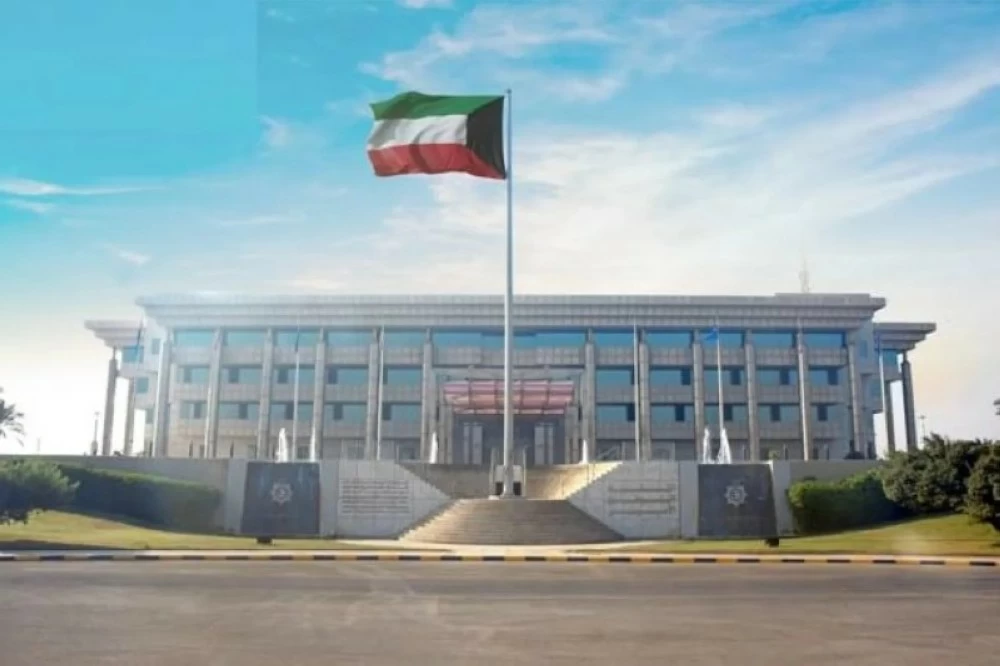 «قصة مؤلمة لسوداني حصل على الجنسية الكويتية بعد ادعاء كونه مجهول الوالدين»