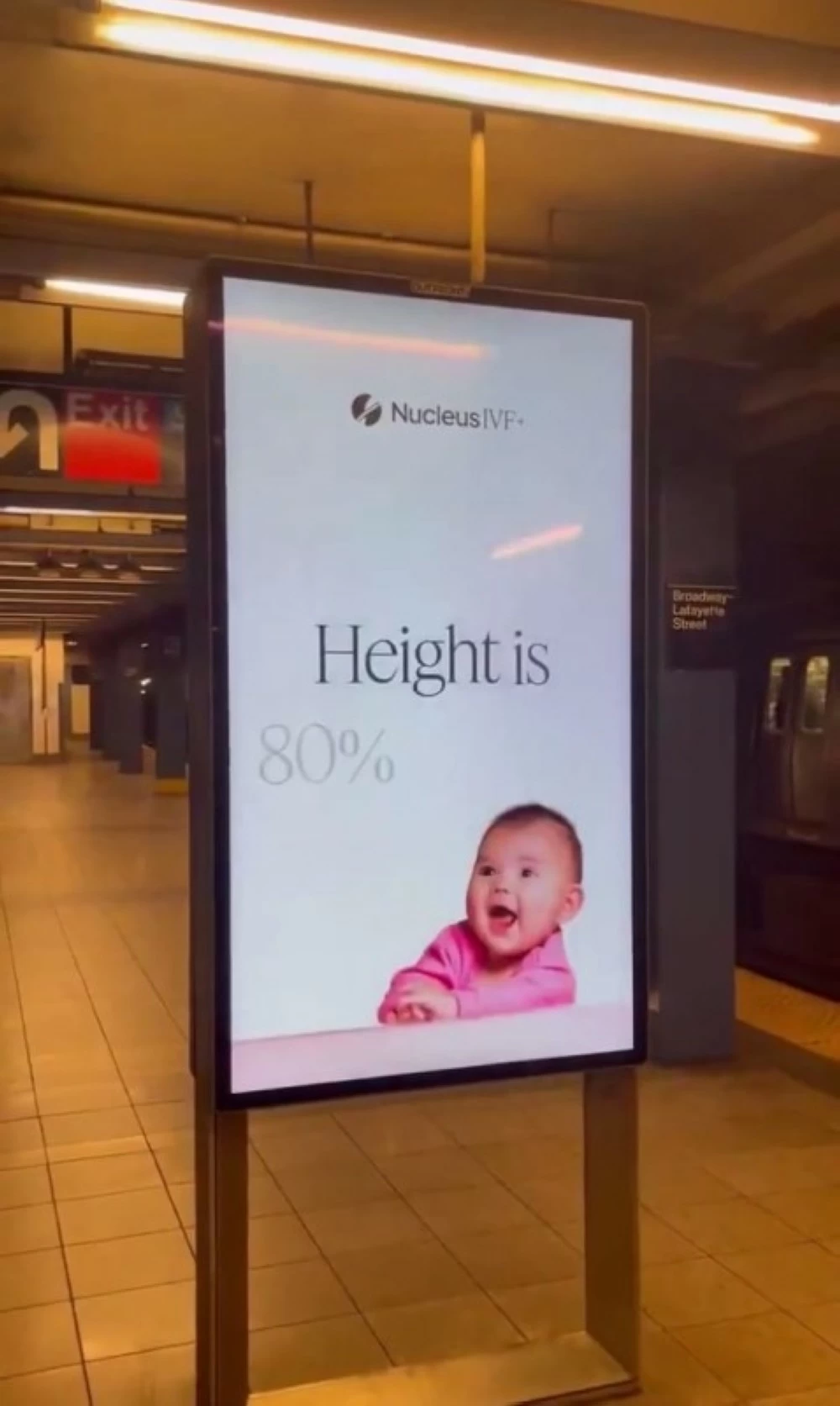 «ردود فعل متباينة في نيويورك» حملة ترويج لـ”تحسين جيني” للأطفال تثير جدلاً في مانهاتن