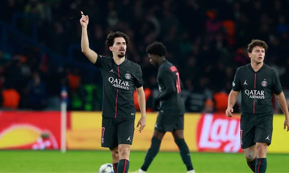 «فيتينا يتألق بهاتريك مذهل ويقود باريس سان جيرمان للارتقاء للمركز الثاني بفوز ساحق على توتنهام»