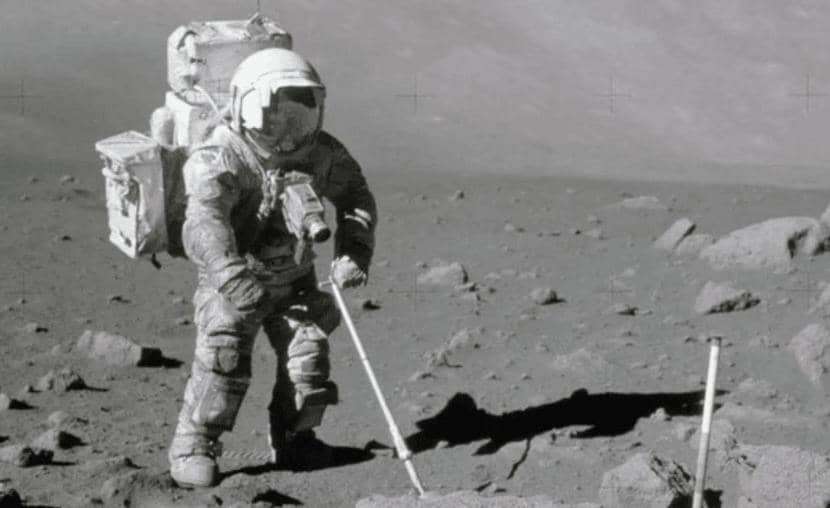 «اكتشاف غير مسبوق في صخرة قمرية قديمة يثير دهشة العلماء»