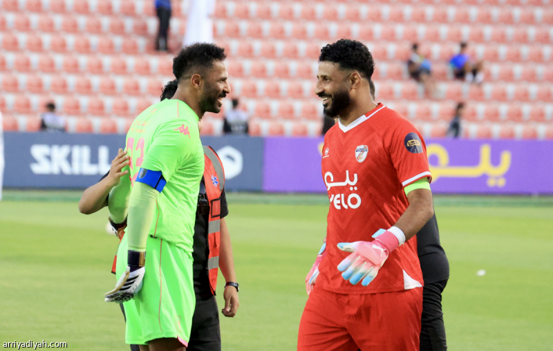 «لقاء تاريخي بعد عقد كامل» المسيليم والعويس يتألقان في بطولة «يلو»