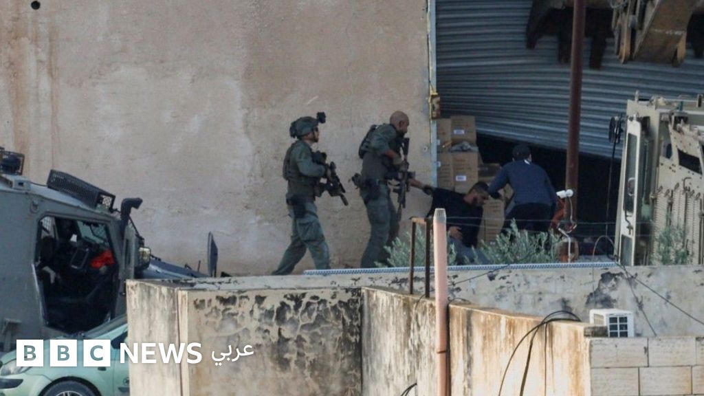 «مقتل فلسطينيين اثنين على يد القوات الإسرائيلية بعد استسلامهما»