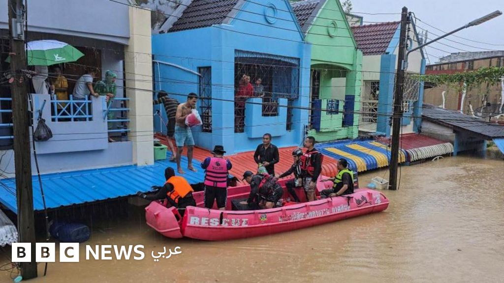 «عوامل الطقس القاسية تسفر عن فيضانات مدمرة في تايلاند تؤدي إلى وفاة العشرات»