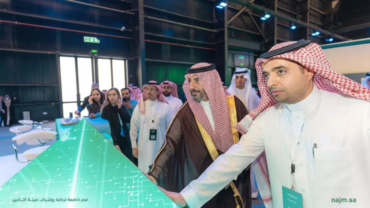 «ثورة في عالم النقل» وزير المالية يطلق تقنية ‘نجم كُنكت’ لتحسين حياة 15 مليون سائق سعودي