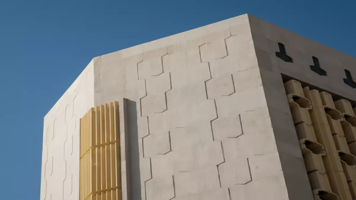 «كشف وزارة التجارة عن شبكة التستر السرية» مقيم بنجلاديشي يواجه الأدلة المادية المذهلة!