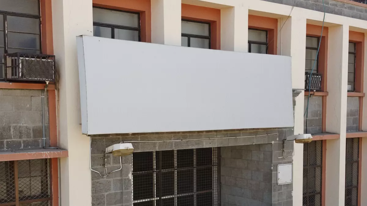 «واقعة مؤلمة» 60% من الأسر اليمنية تبحث عن الطعام من خلال التسول والحكومة تعلن عن أسوأ أزمة منذ 2015