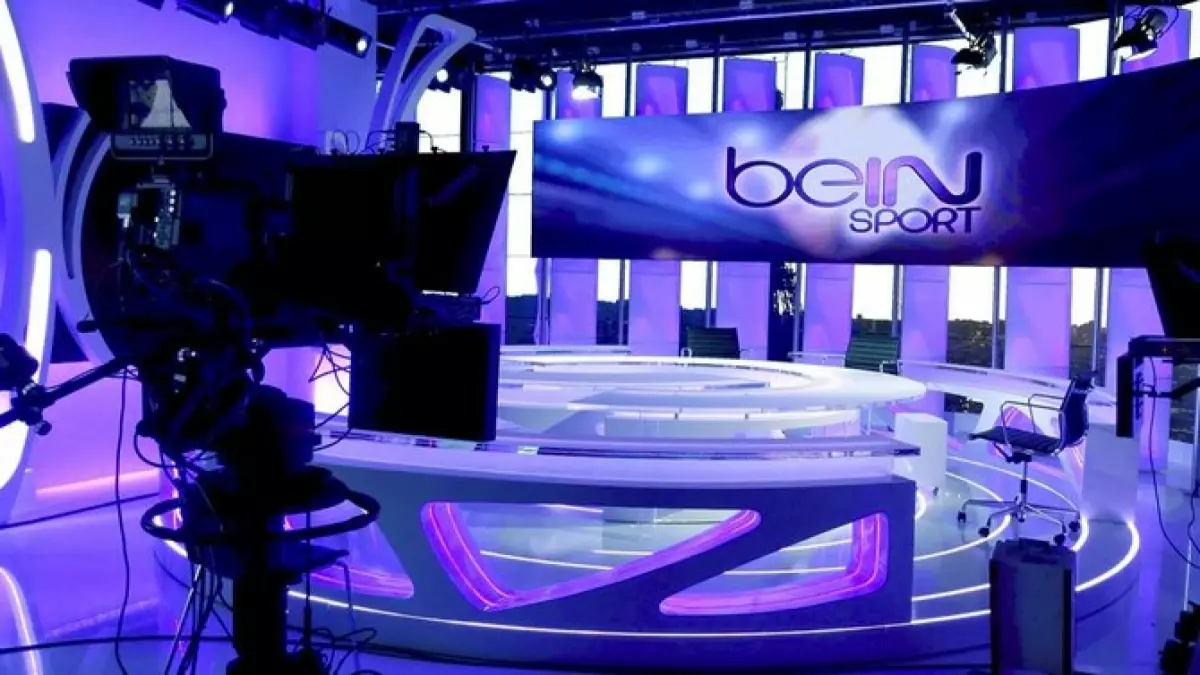 «قناة “bein sports” تستقطب معلق يمني شهير وموهبة استثنائية تثير الدهشة»