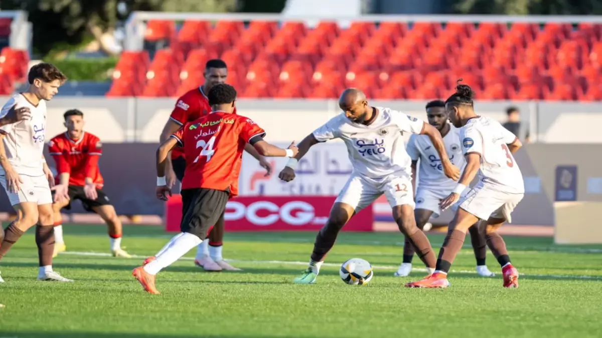 «صدمة في دوري يلو» أبها يخطف الصدارة من العلا بفوز ساحق 3-0