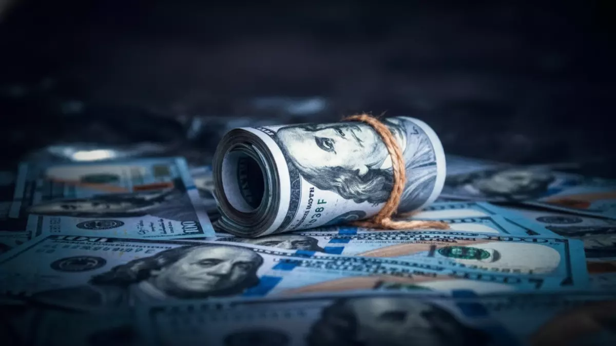 «استقرار تاريخي للريال اليمني… مفاجآت تواصلت لثلاثة أشهر في وجه العواصف»