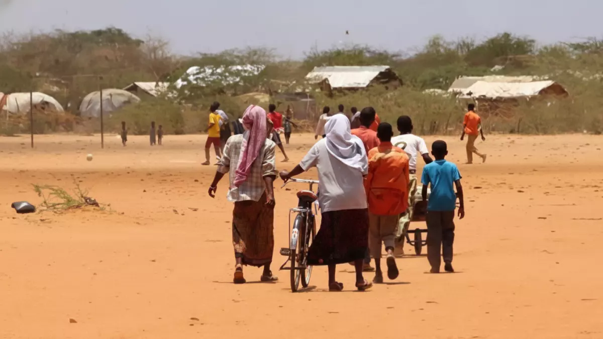 «النزوح الجماعي» 18 ألف يمني يغادرون منازلهم في عام واحد والأعداد الحقيقة تتجاوز ذلك