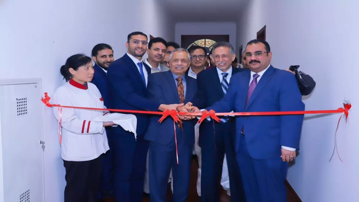 «نجاح فريد في اليمن» ثورة رقمية تنطلق في الصين مع نظام آلي لإصدار جوازات الطلاب في دقائق معدودة