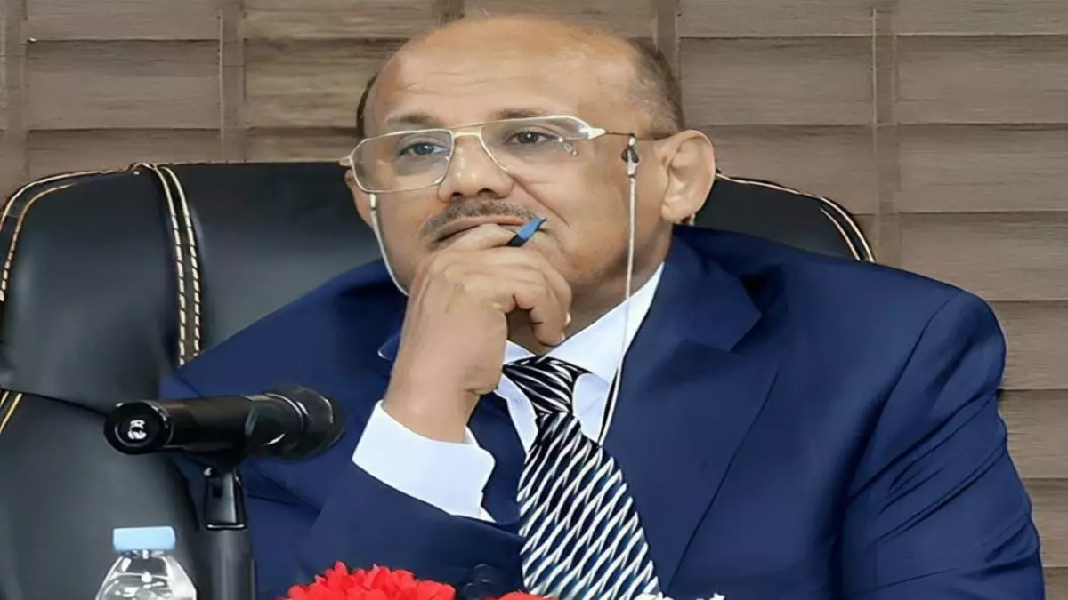 «صادم: راتب محافظ البنك المركزي يكشف عن مفاجأة أقل بكثير من التوقعات»