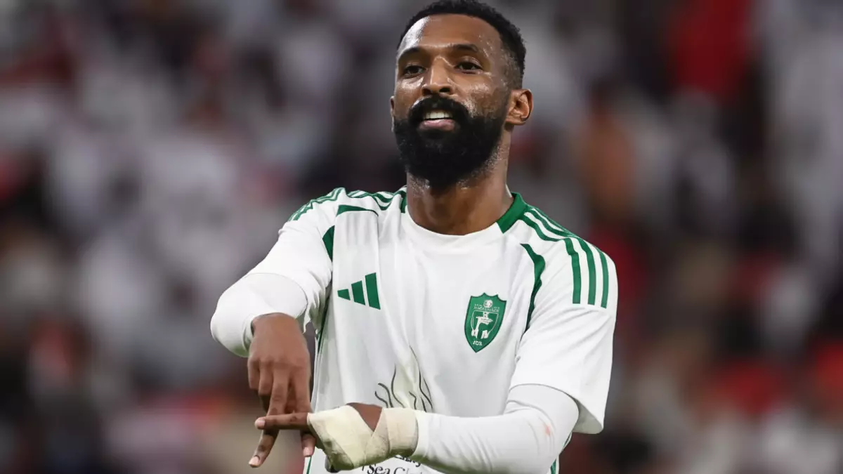 «قرار تاريخي يضع الأهلي في المقدمة» محكمة التحكيم تلزم الفتح بدفع 68 ألف ريال لصالح الأهلي والبريكان