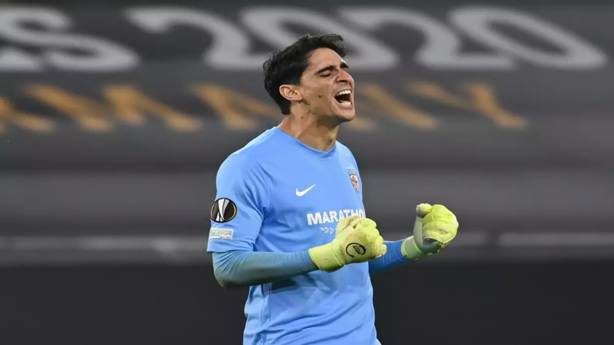 «مشاعر مؤثرة» بونو ينهار أمام الكاميرات بعد مغادرة جيسوس والهلال يجري مفاوضات سرية مع تشافي