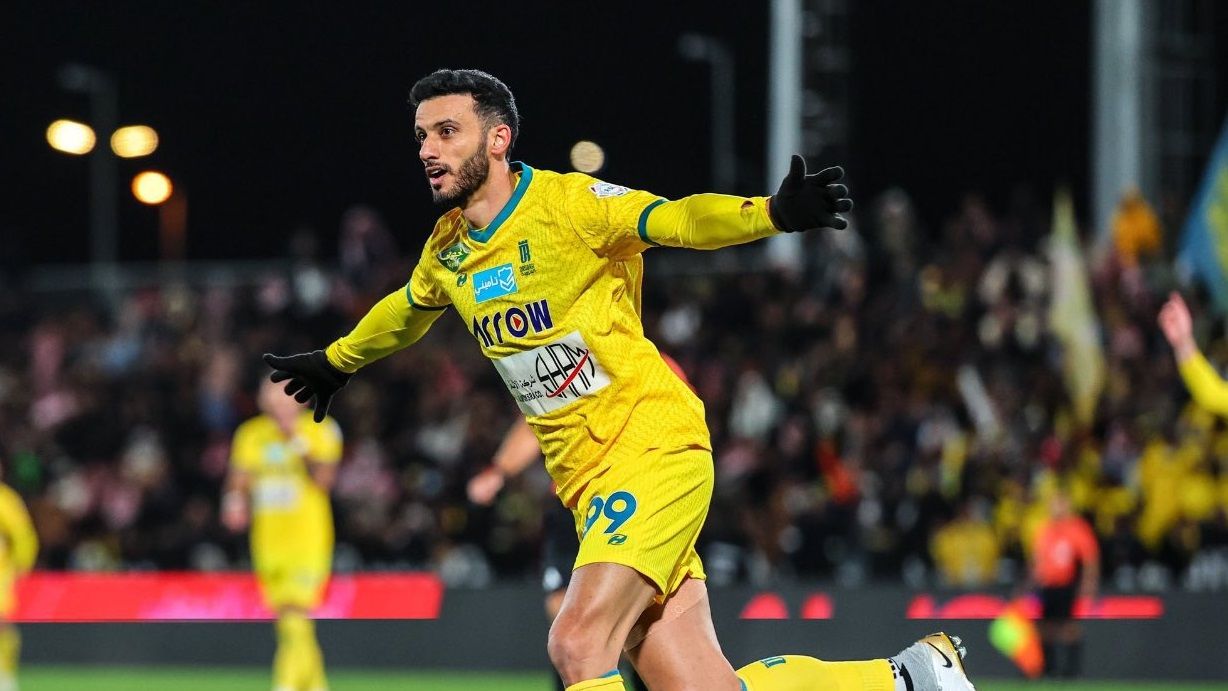 «أعتذر إذا أساءت» السومة يتحدث عن هدفه 156 في روشن