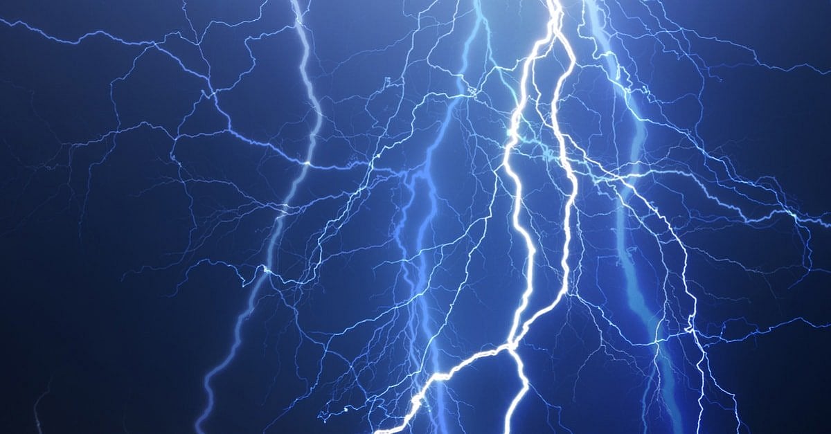 «احذروا من الأمطار الرعدية الغزيرة» طقس الثلاثاء يشهد جريان السيول في عدة مناطق