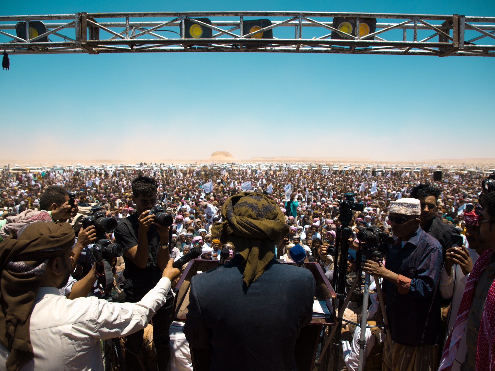 «ما الذي يحدث في حضرموت؟ جيش القبائل يتصاعد»