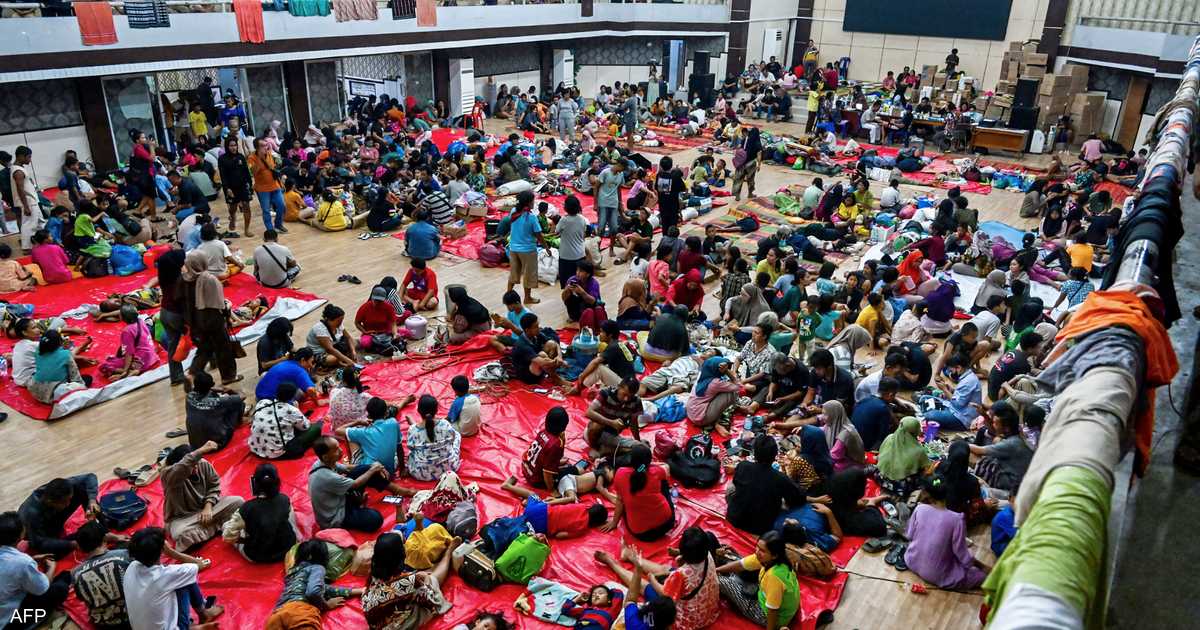 «المآسي تتوالى في إندونيسيا» كارثة الفيضانات تسفر عن مقتل 613 ونزوح مليون شخص