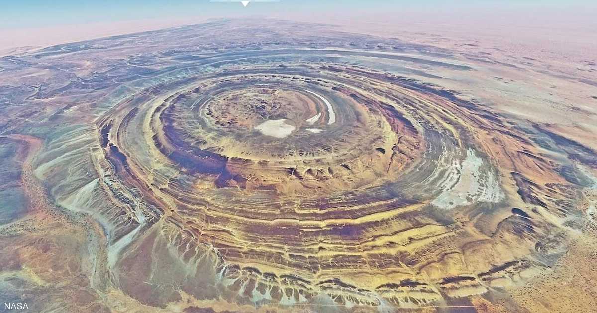 «اكتشفوا جمال هيكل “ريشات” الرائع في صحراء موريتانيا»