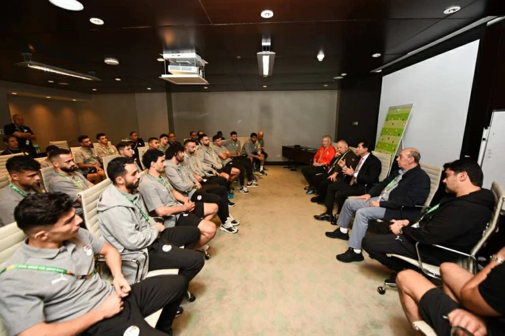 «حماس وتفاؤل» وزير الرياضة وأبوريدة يدعمان منتخب مصر قبل مواجهة الكويت في كأس العرب