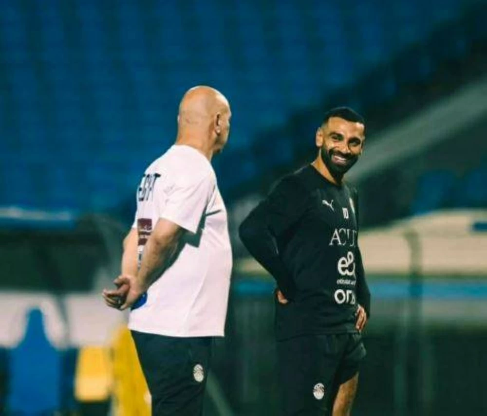 «دائماً رمز للإصرار والقوة».. منتخب مصر يقف بجانب صلاح في أزمته مع ليفربول