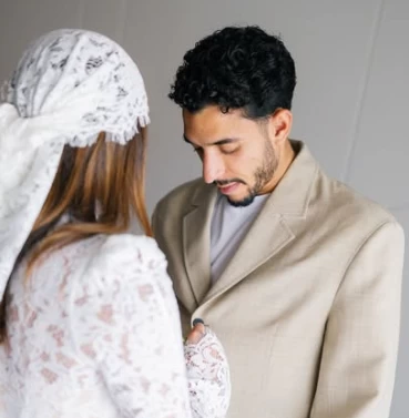 «خطوبة عمر مرموش: حلم يتحقق في 11.11»