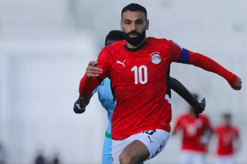 «موعد انضمام صلاح إلى منتخب مصر يتعارض مع لوائح فيفا»