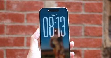 «تسليط الضوء على خطوة أبل الاستراتيجية: ثلاثة هواتف آيفون فقط في 2026»