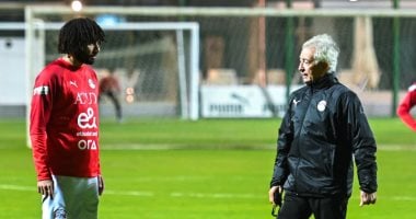 «تشكيل منتخب مصر لمواجهة الكويت يتضمن أكرم توفيق والنني أساسيين مع جلوس أفشة والونش على الدكة»