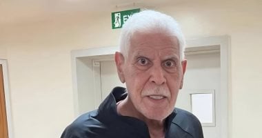 «حسن شحاتة في مواجهة التحديات وجماهيره تتوحد حول حب المعلم»