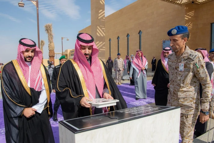 «نجاح مبهر في افتتاح قاعدة الملك سلمان الجوية» ولي العهد يشهد حفل تدشين المرافق الجديدة في القطاع الأوسط