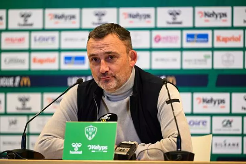 «الصدمة تحكم نيس» مدرب الفريق يكشف عن حالة اللاعبين بعد المباراة