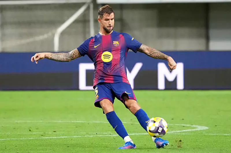 «برشلونة يتخذ قرارًا حاسمًا بشأن عودة إنييجو مارتينيز»