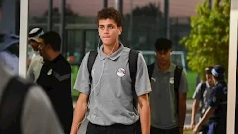 «رحلة عبر الزمن» 17 صورة تكشف أبرز المحطات في حياة عائلة حمزة عبد الكريم