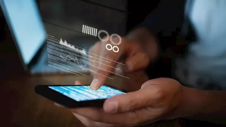 «تحذيرات هامة من آبل وجوجل لمستخدمي 150 دولة، بما في ذلك مصر والسعودية»