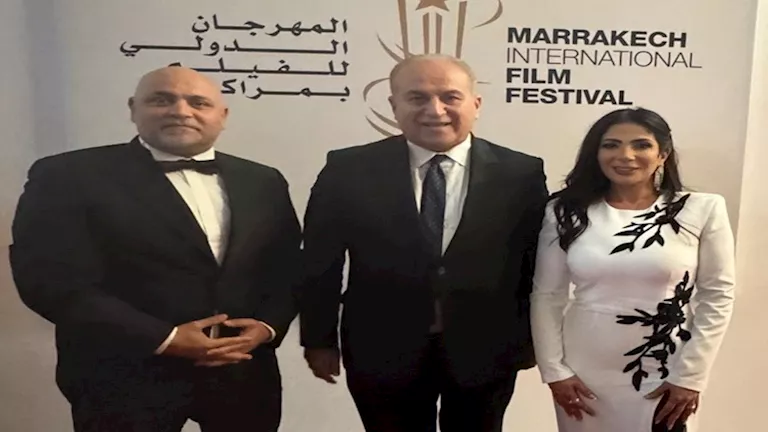 «سفير مصر يتألق في مهرجان مراكش السينمائي بحضور عرض فيلم “الست”»